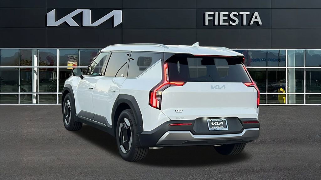 New 2026 Kia EV9 Wind AWD/4WD image 3