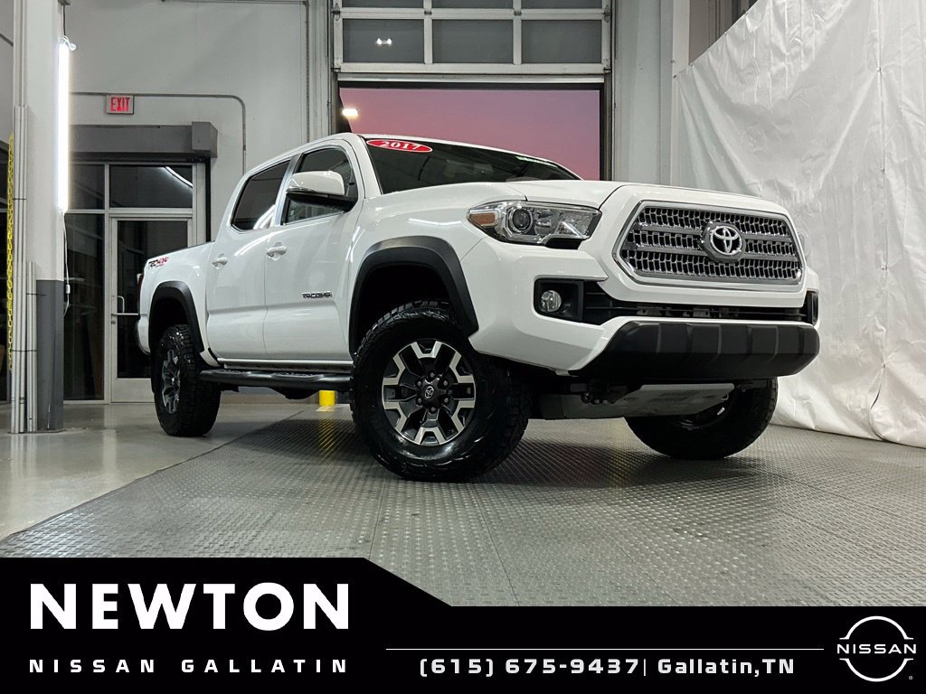 Used 2017 Toyota Tacoma TRD Off-Road w/ Tow Package (A/T) AWD/4WD image 28