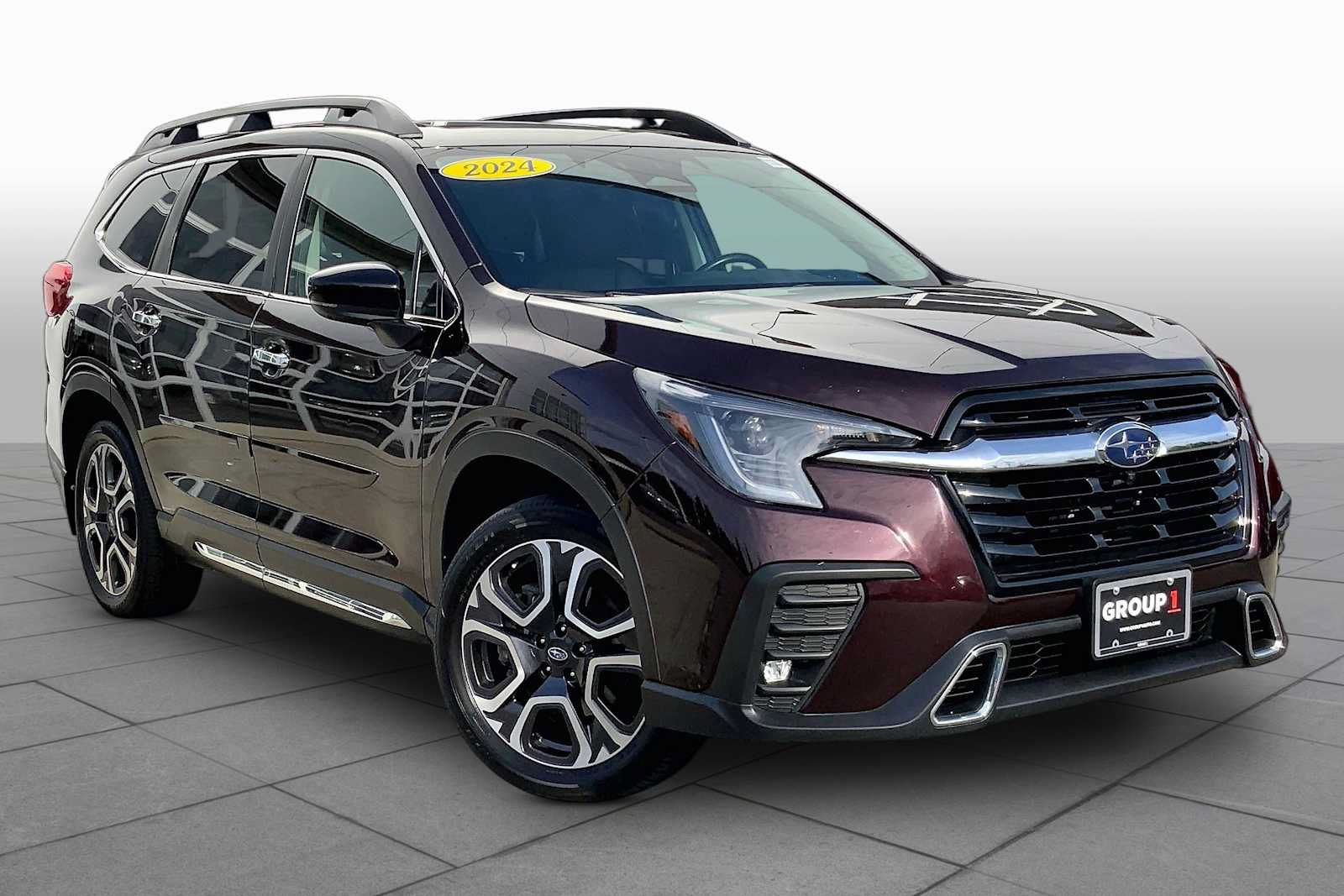 Used 2024 Subaru Ascent Touring AWD/4WD image 3