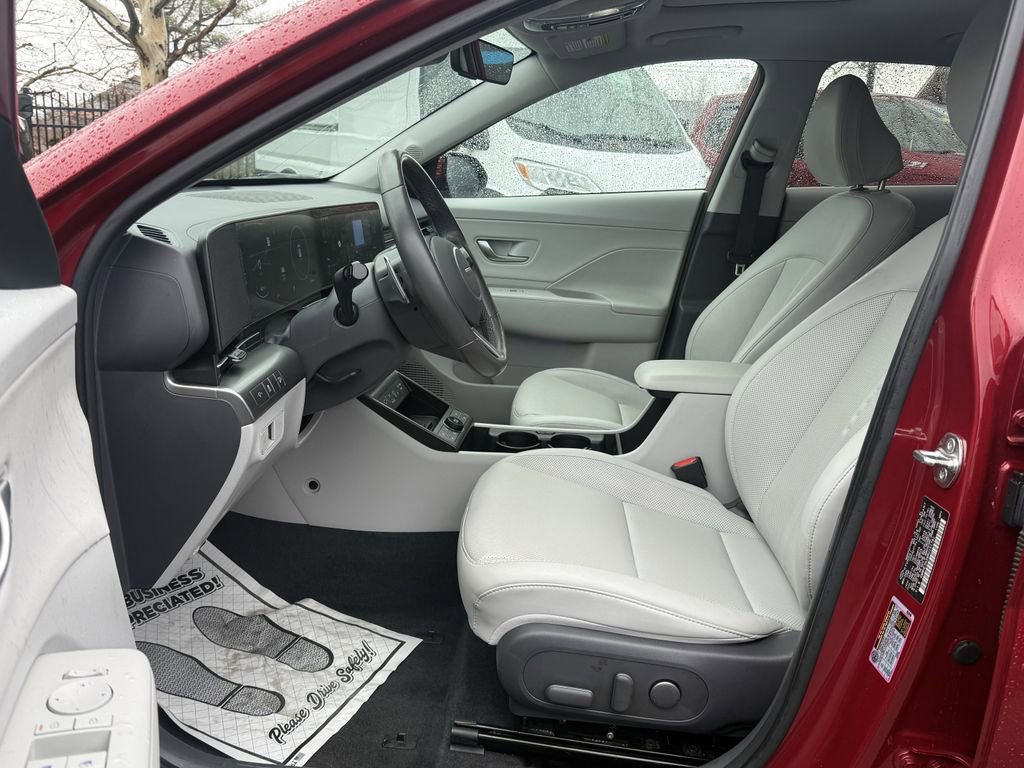 Used 2024 Hyundai Kona Limited image 13