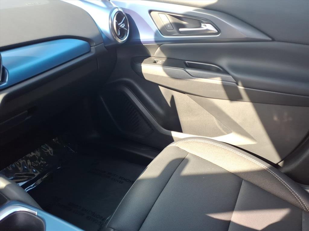 Used 2024 Chevrolet Equinox EV LT image 23