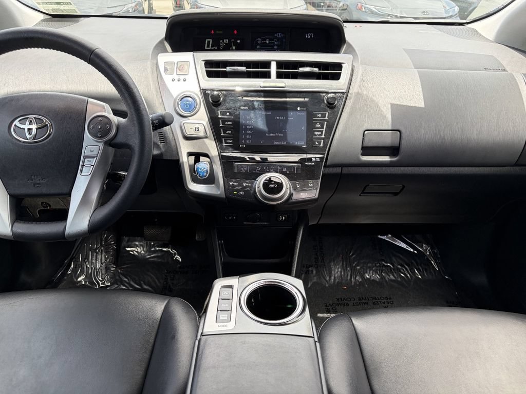 Certified 2017 Toyota Prius V FWD image 27