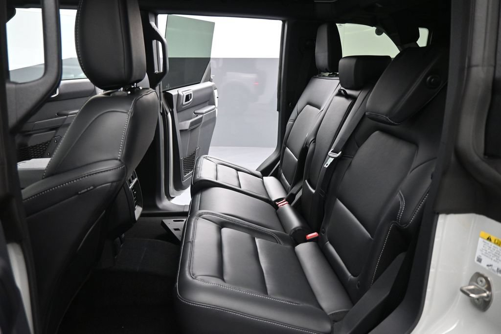 Used 2026 Ford Bronco Outer Banks AWD/4WD image 19