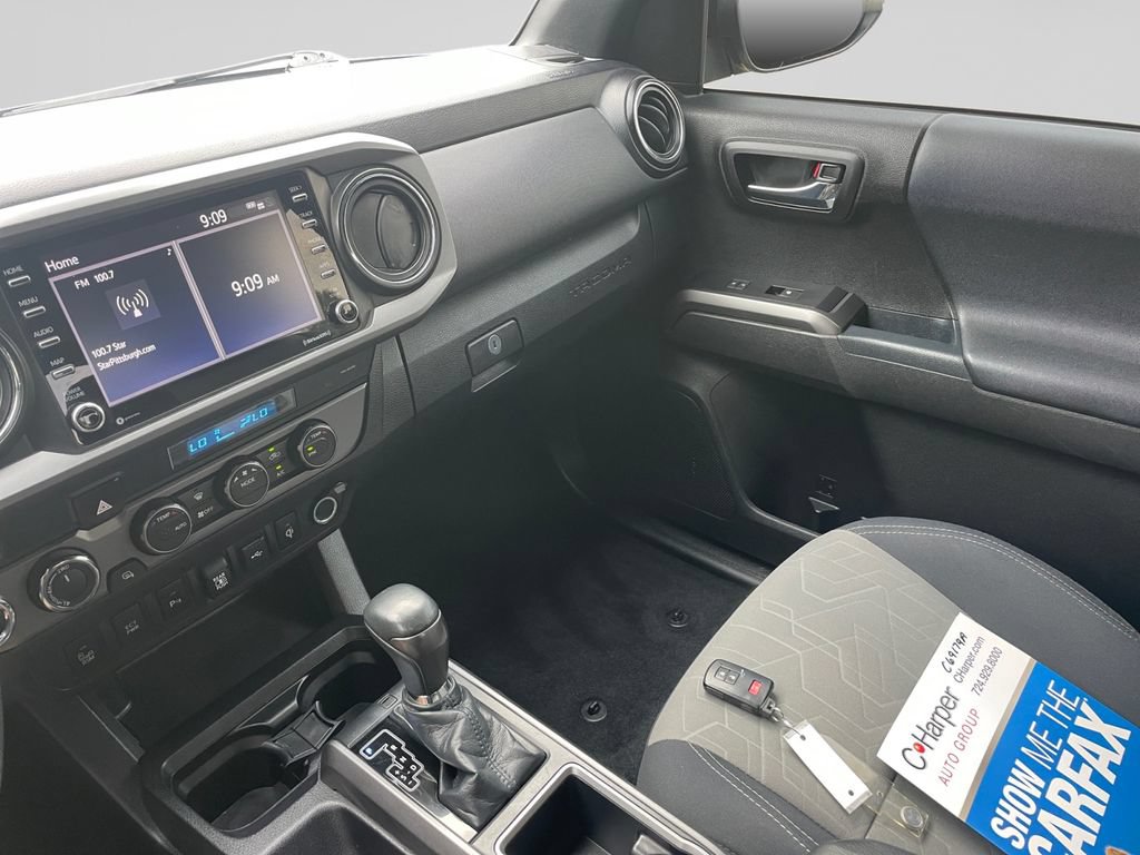 Used 2021 Toyota Tacoma TRD Sport w/ Technology Package AWD/4WD image 31