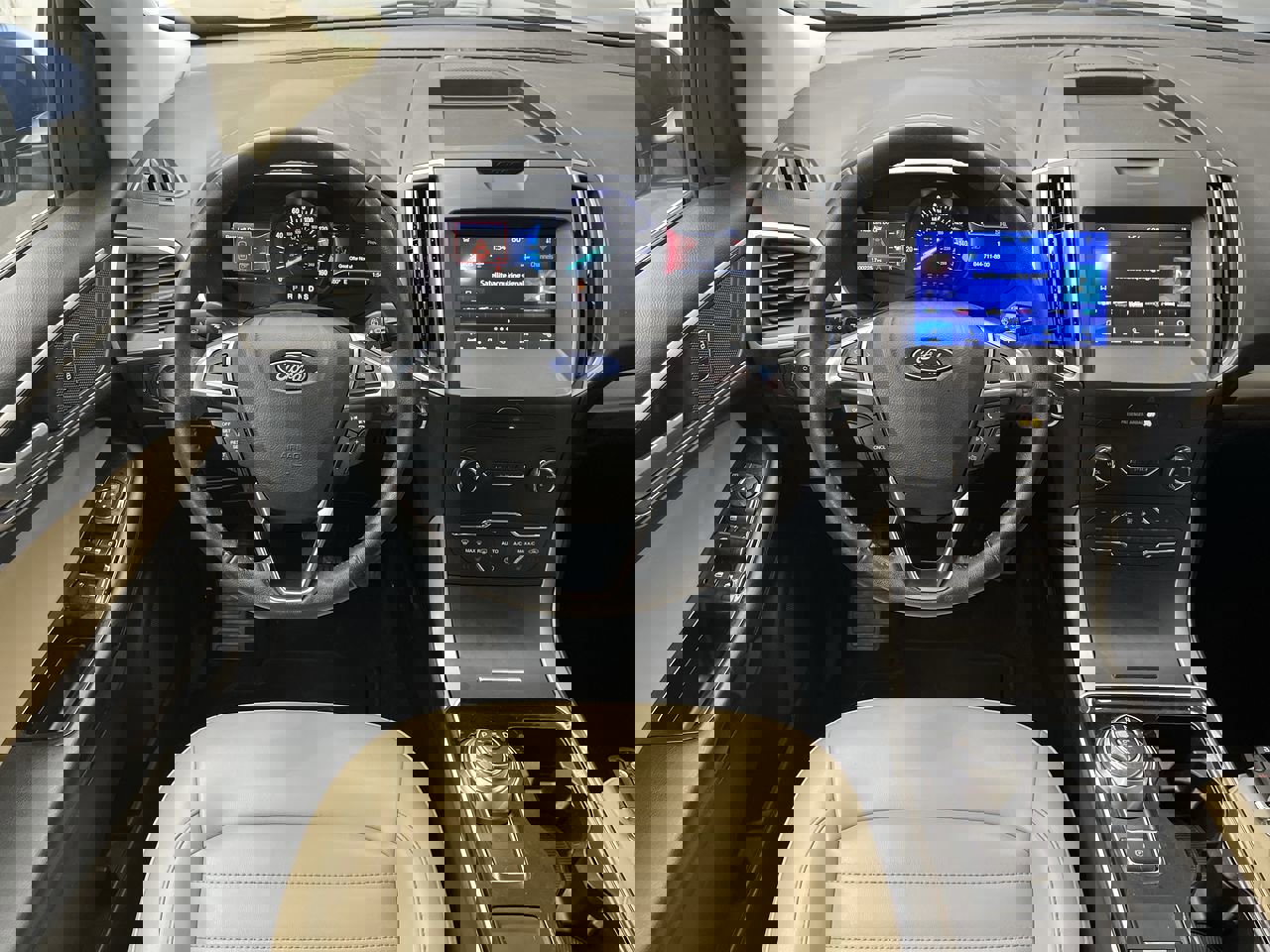 Used 2020 Ford Edge SEL image 13