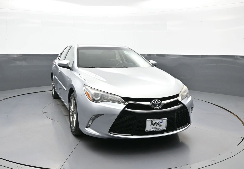 Used 2017 Toyota Camry SE w/ Protection Package (Q2) FWD image 3