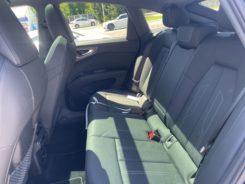 Used 2023 Audi Q4 e-tron Premium Plus w/ Premium Plus AWD/4WD image 9