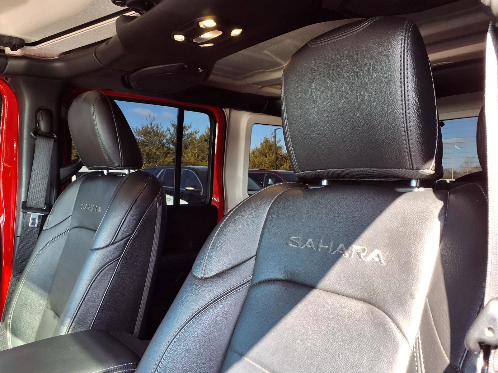 Used 2023 Jeep Wrangler Unlimited Sahara image 21