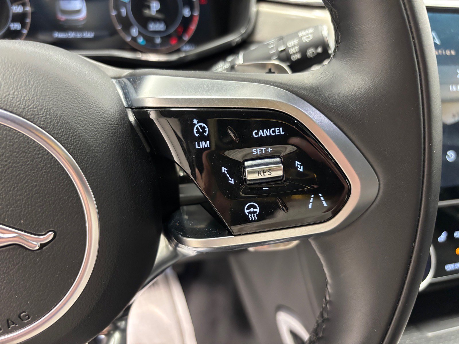 New 2026 Jaguar F-PACE R-Dynamic S AWD/4WD image 20