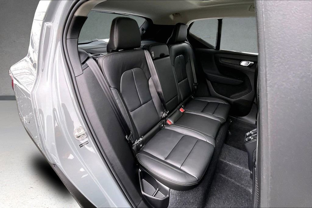 New 2026 Volvo XC40 B5 Ultra w/ Protection Package Premier AWD/4WD image 10