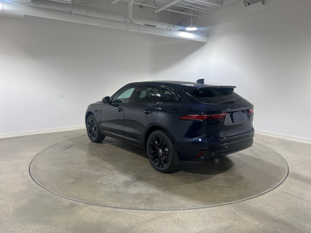 New 2026 Jaguar F-PACE R-Dynamic S image 3