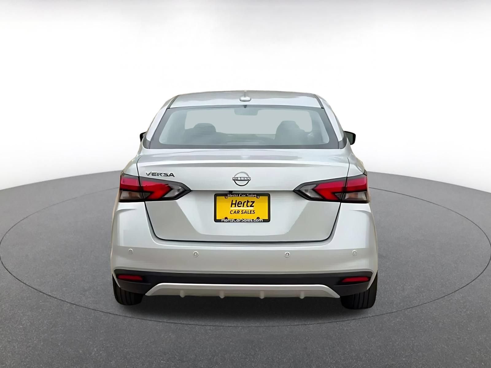 Used 2025 Nissan Versa SV FWD image 10