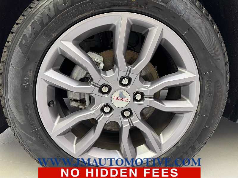 Used 2024 GMC Terrain SLT AWD/4WD image 9