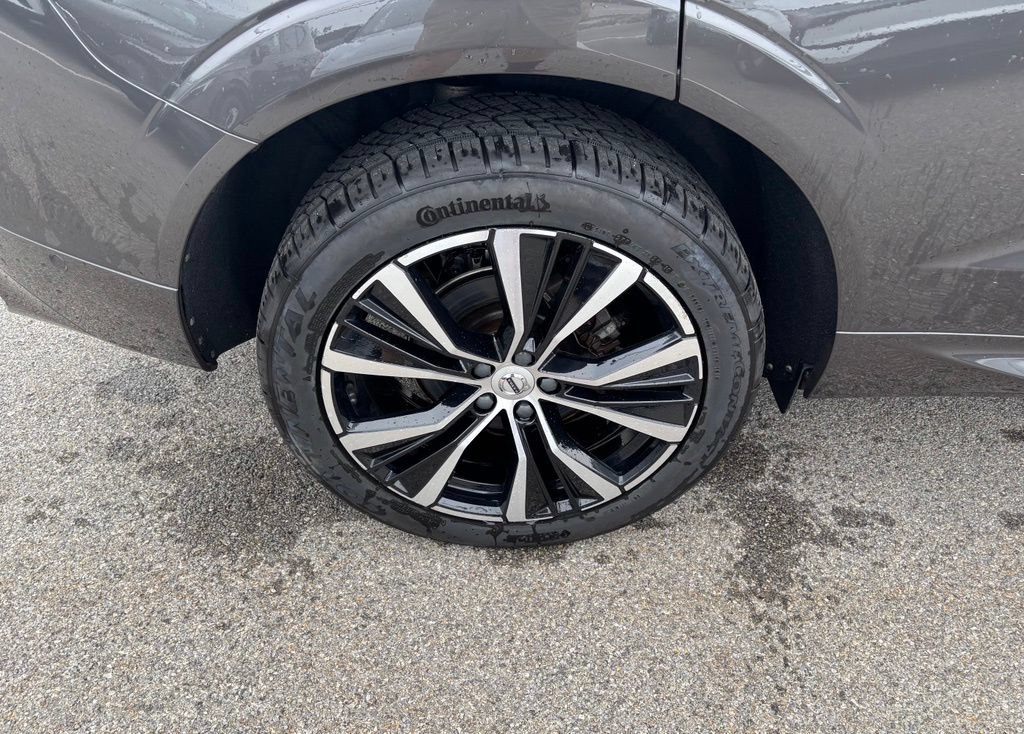 Used 2023 Volvo XC60 B5 Plus w/ Climate Package AWD/4WD image 35