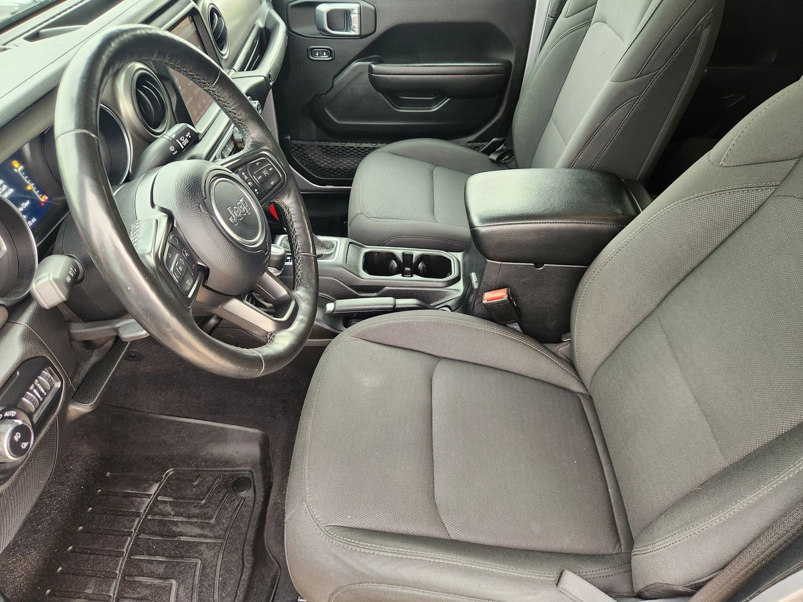 Used 2021 Jeep Gladiator Sport AWD/4WD image 13