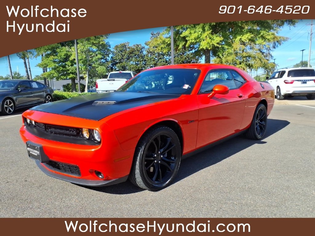 Used 2016 Dodge Challenger R/T Plus RWD image 1
