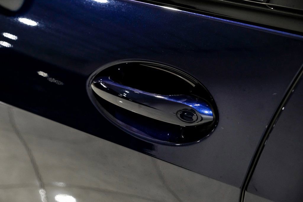 Used 2024 BMW ALPINA XB7 image 37