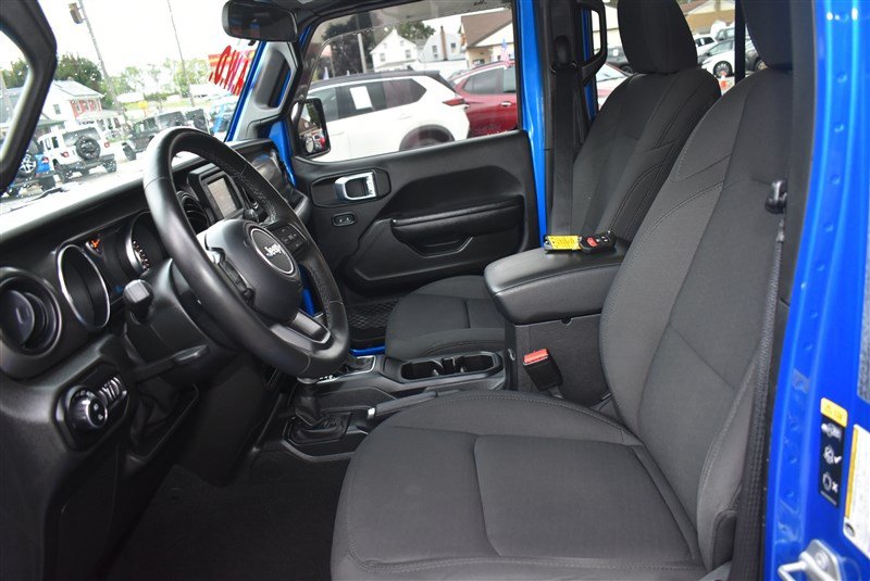 Used 2021 Jeep Gladiator Sport AWD/4WD image 12