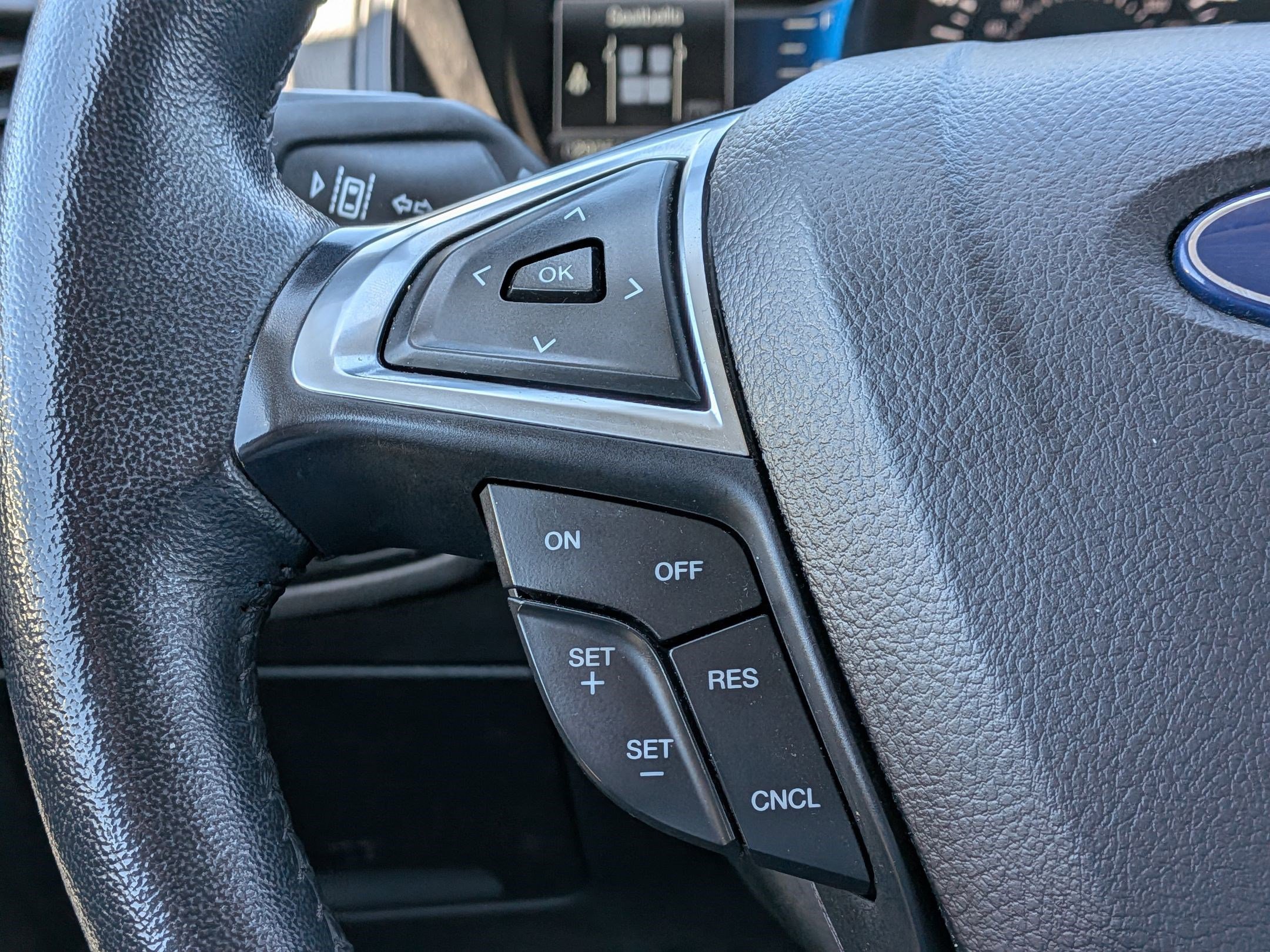 Certified 2024 Ford Edge Titanium AWD/4WD image 19