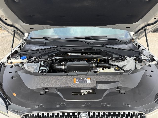 Used 2024 Lincoln Aviator Reserve w/ Equipment Group 201A AWD/4WD image 19