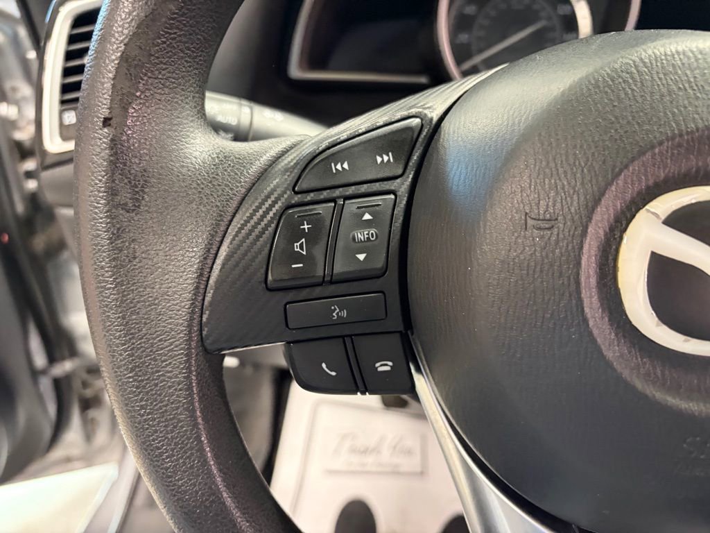 Used 2016 MAZDA MAZDA3 i Sport w/ Preferred Equipment Package image 11