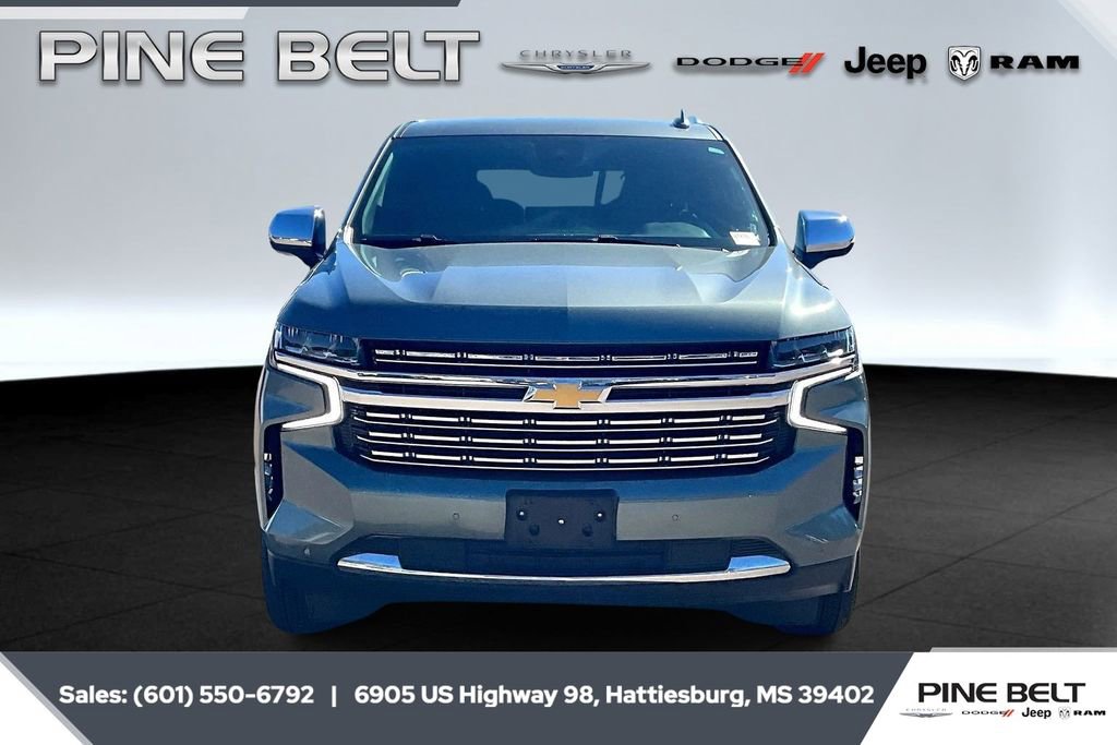 Used 2023 Chevrolet Suburban Premier image 3