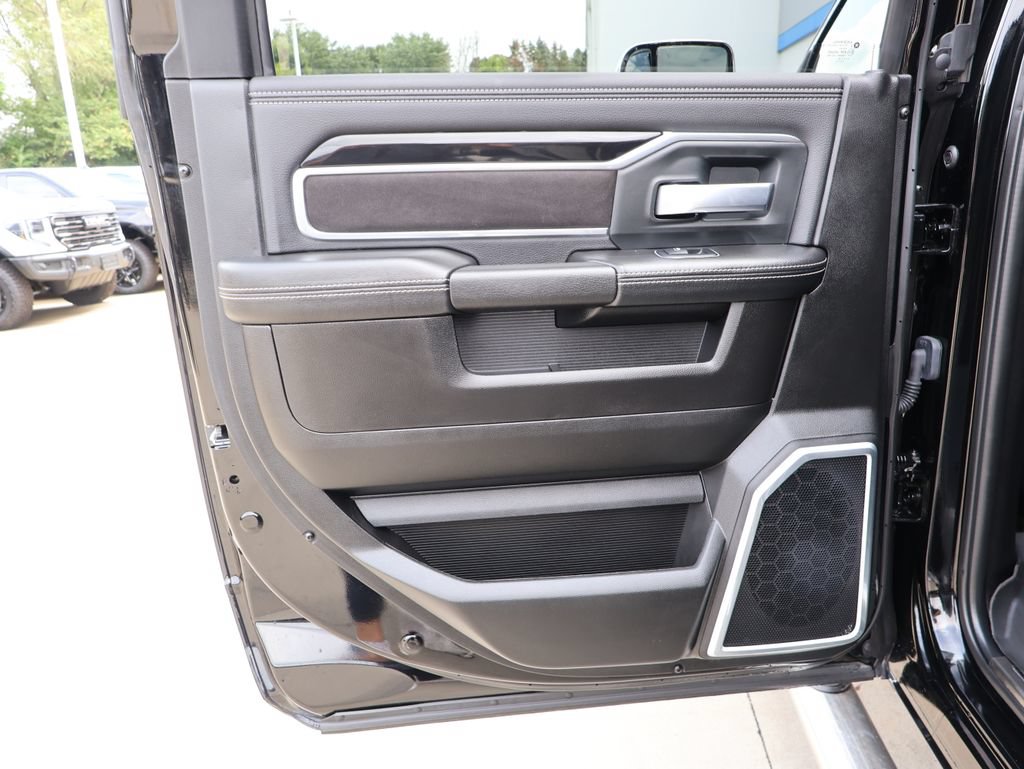 Used 2020 RAM 2500 Laramie AWD/4WD image 25
