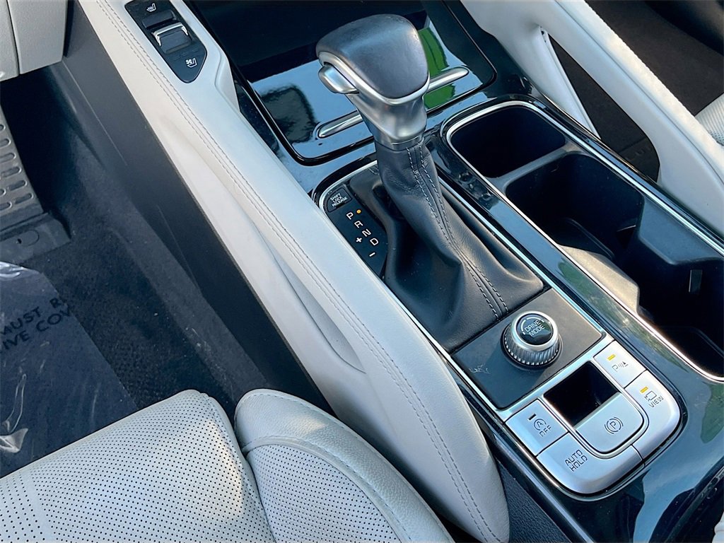 Used 2021 Kia Telluride SX w/ Towing Package image 17