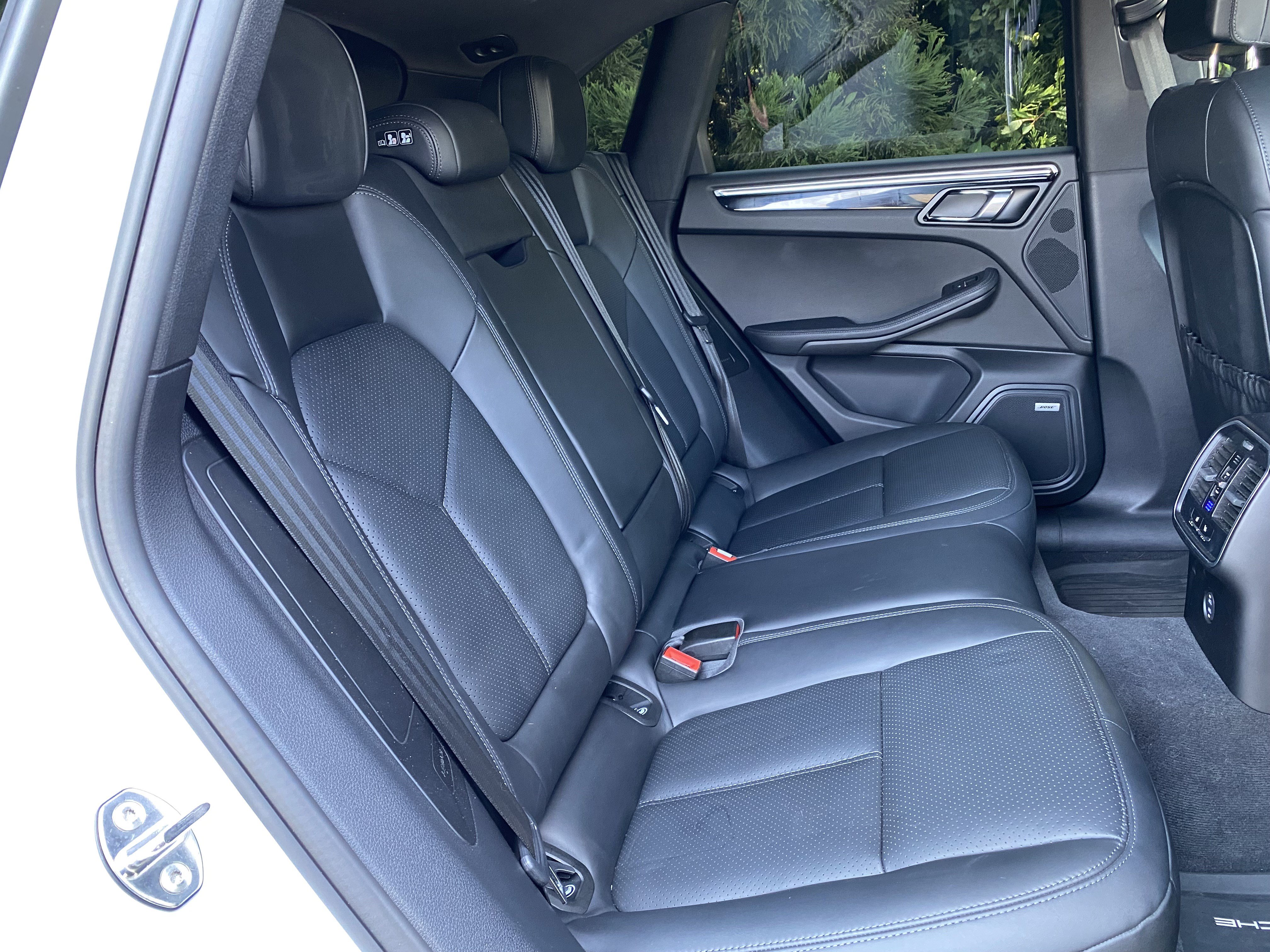 Used 2020 Porsche Macan S AWD/4WD image 33