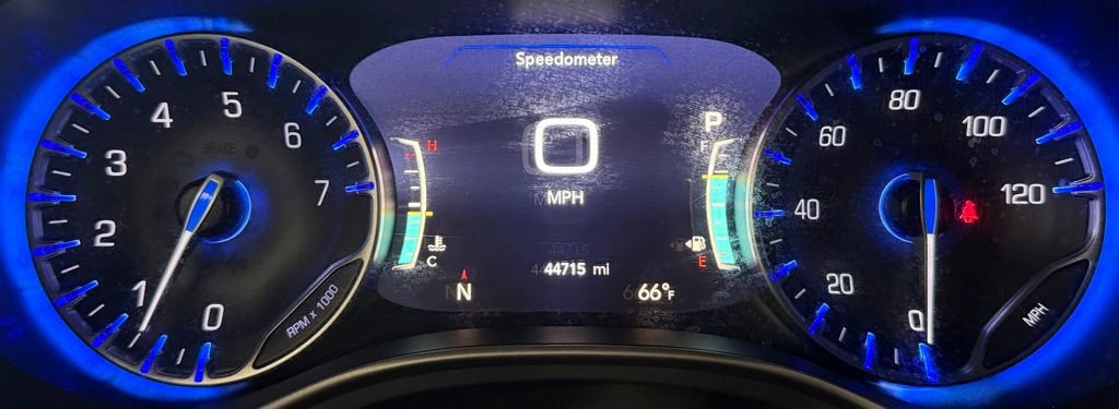 Used 2023 Chrysler Pacifica Touring-L w/ S Appearance Package FWD image 16