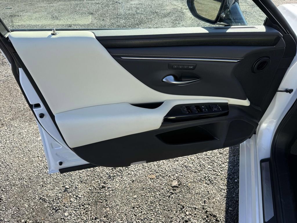 Used 2022 Lexus ES 350 w/ Premium Package image 12