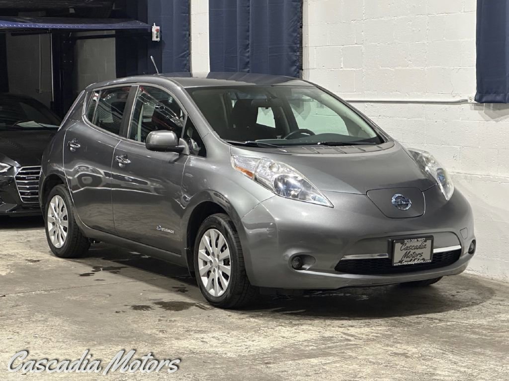 Used 2014 Nissan Leaf S w/ Charge Package