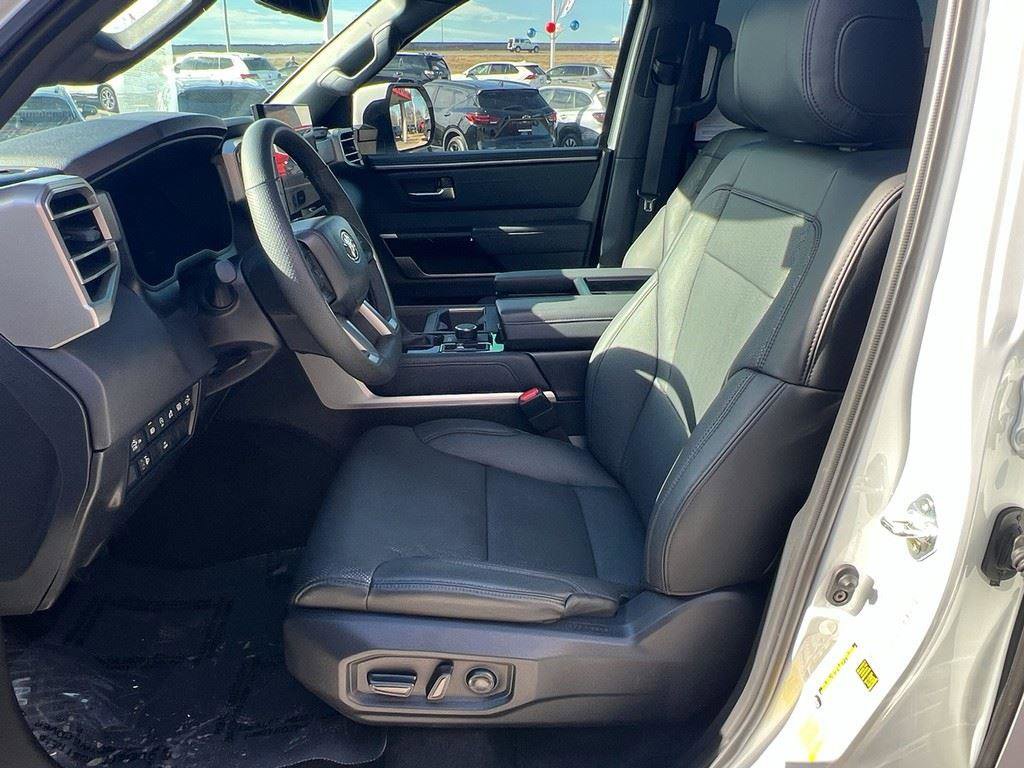 Used 2025 Toyota Tundra Limited w/ Power Package image 17
