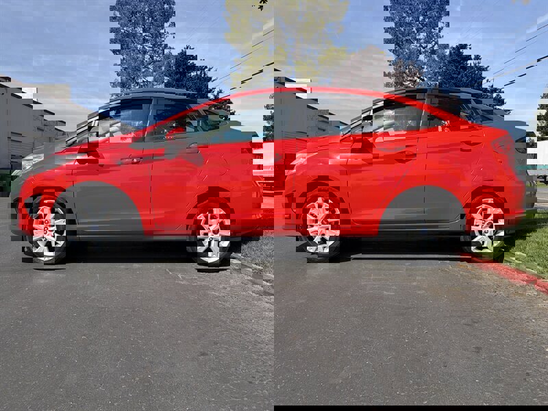 Used 2013 Ford Fiesta SE image 8