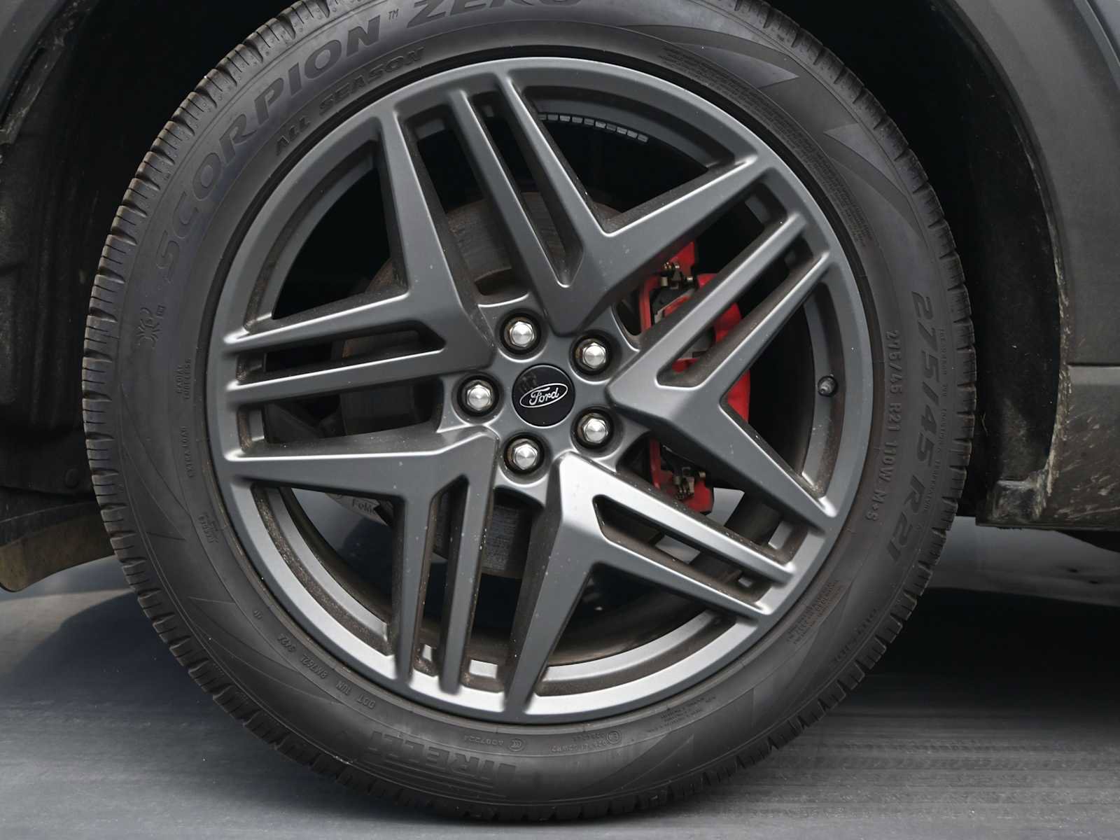 Used 2025 Ford Explorer ST-Line w/ ST-Line Street Pack image 10