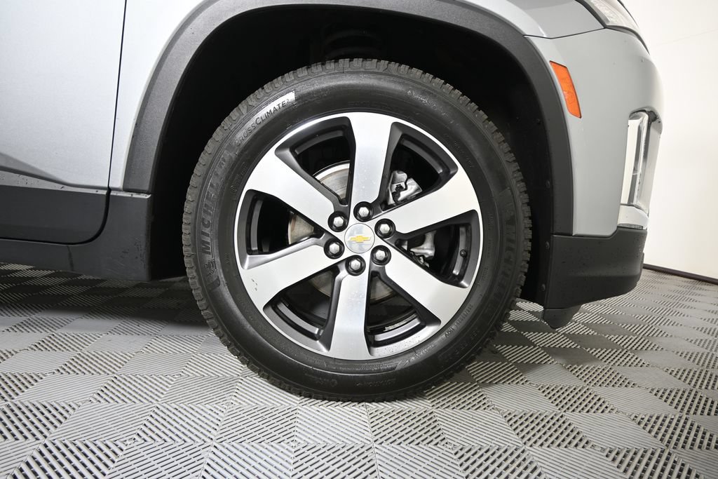 Used 2023 Chevrolet Traverse LT w/ LT Premium Package AWD/4WD image 10
