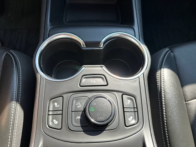 Used 2024 GMC Terrain SLT w/ Tech Package AWD/4WD image 34