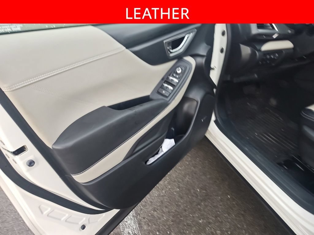 Used 2023 Subaru Forester Limited AWD/4WD image 5