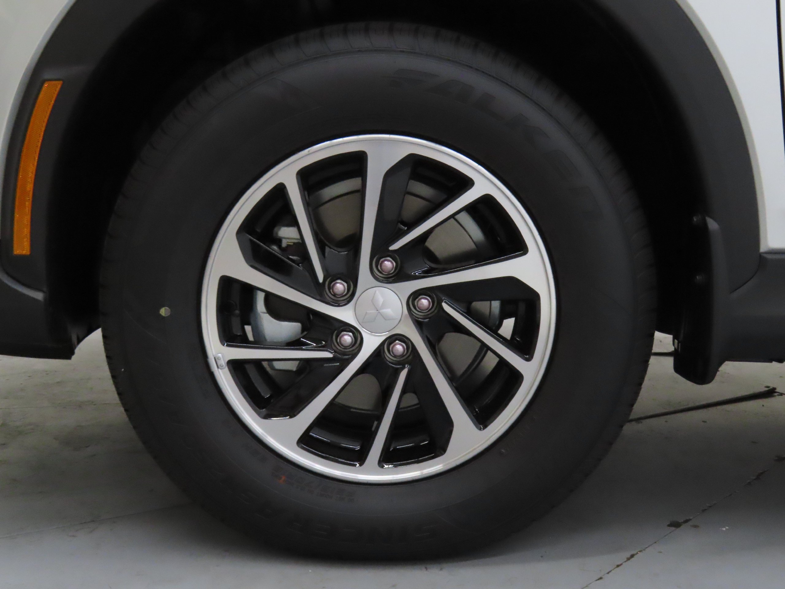 New 2026 Mitsubishi Eclipse Cross ES AWD/4WD image 25