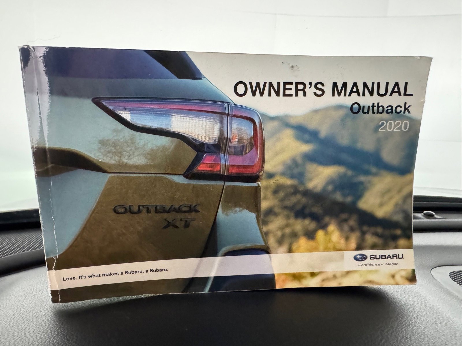 Used 2020 Subaru Outback Limited w/ Popular Package #2 AWD/4WD image 38