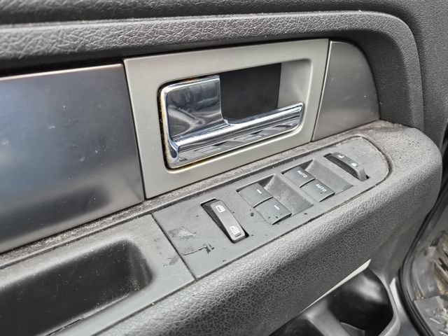 Used 2014 Ford F150 FX4 w/ Equipment Group 402A Luxury AWD/4WD image 10
