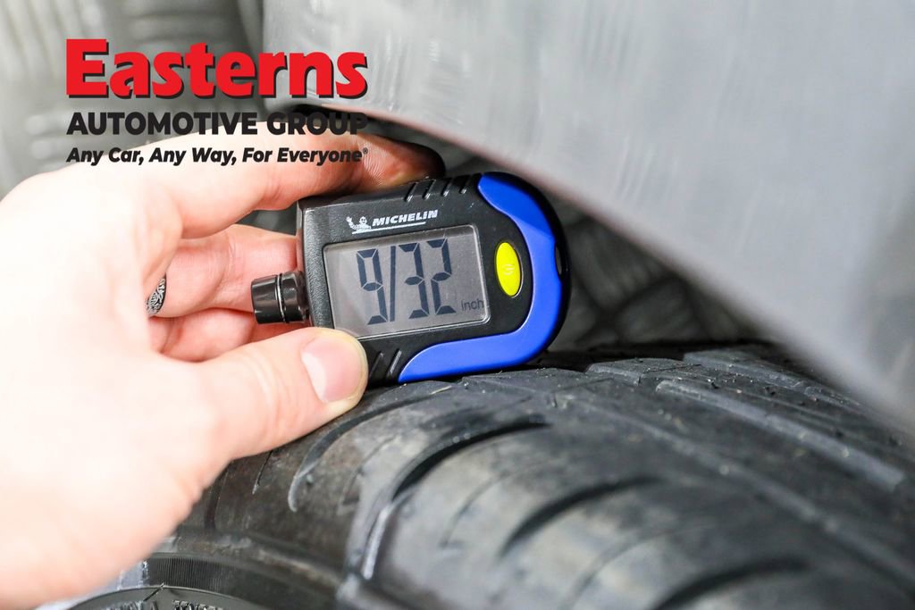 Used 2021 Nissan Versa SV image 23