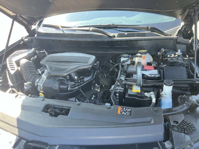 Certified 2024 Cadillac XT6 Premium Luxury AWD/4WD image 9