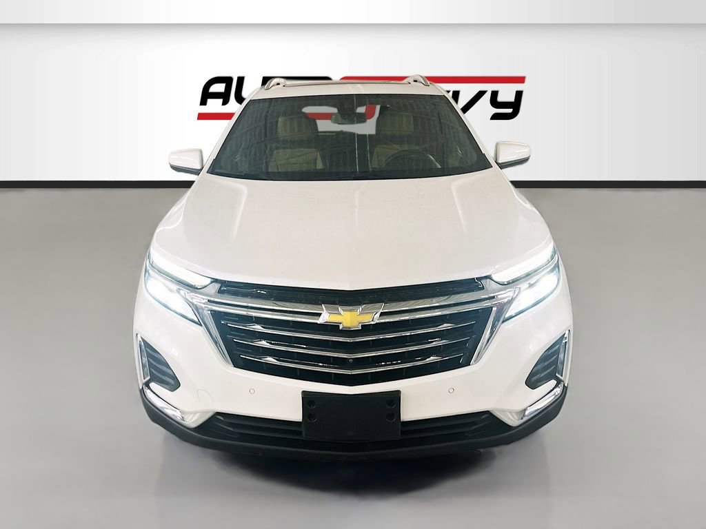 Used 2024 Chevrolet Equinox Premier AWD/4WD image 2