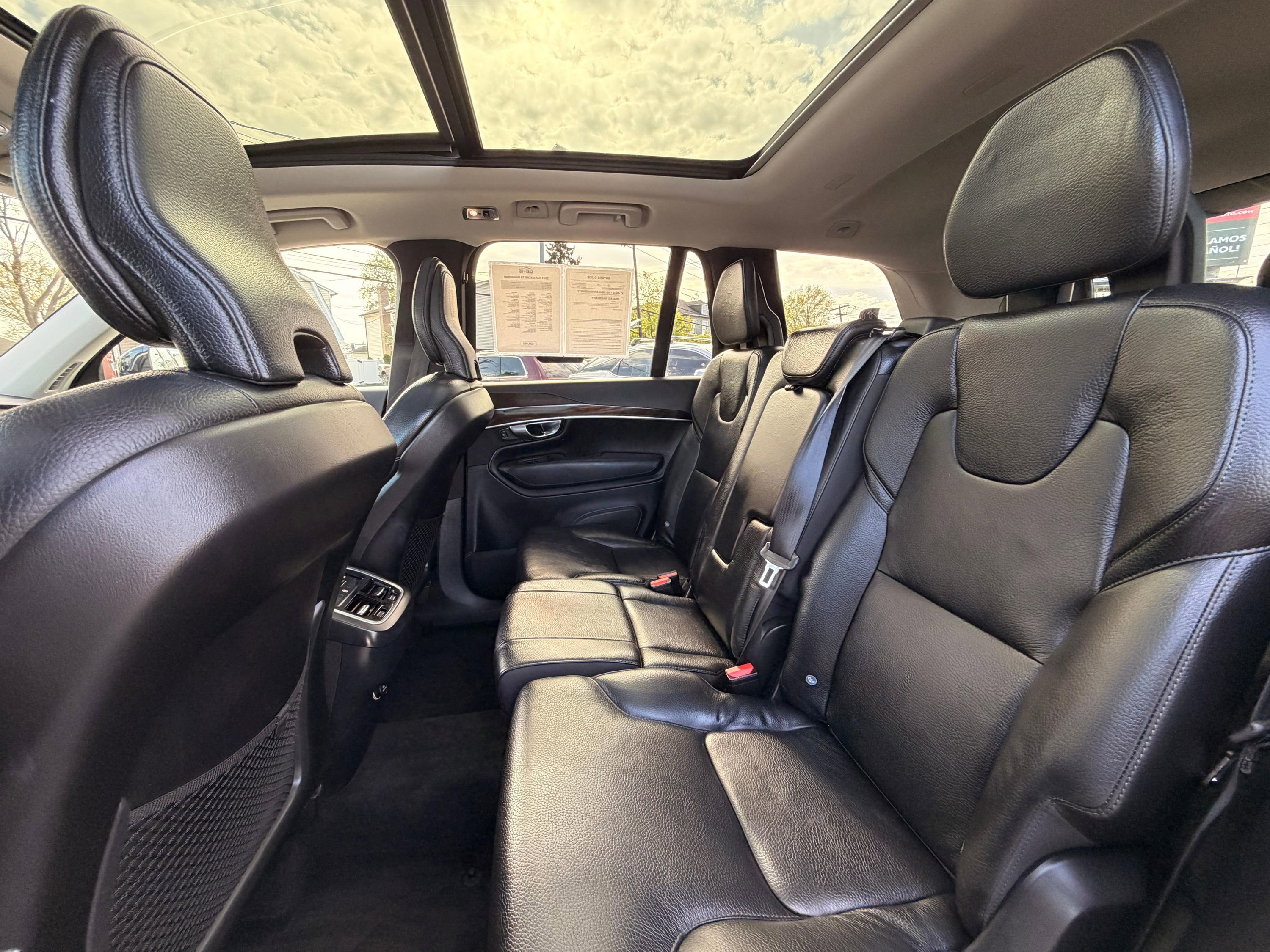 Used 2019 Volvo XC90 T6 Momentum w/ Advanced Package AWD/4WD image 25