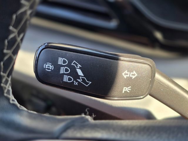 Used 2024 Volkswagen Taos S image 42