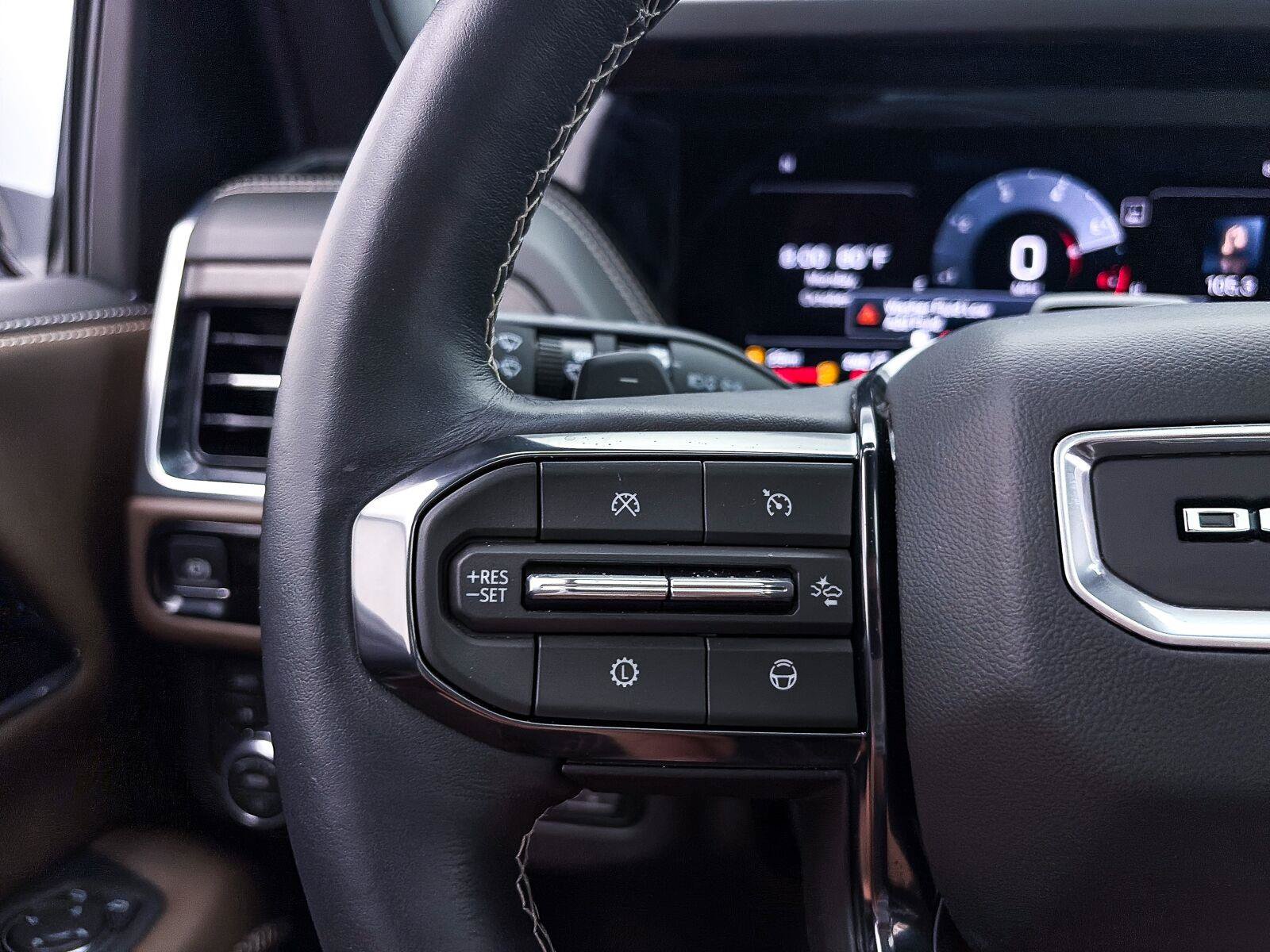 Used 2026 GMC Yukon Denali Ultimate AWD/4WD image 37