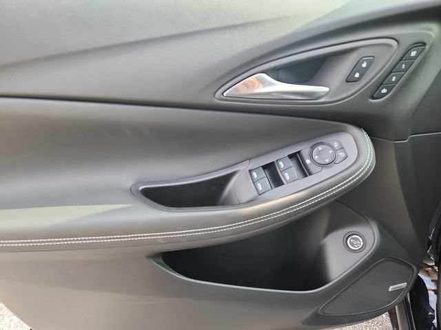 New 2026 Buick Encore GX Avenir w/ Avenir Convenience Package AWD/4WD image 8