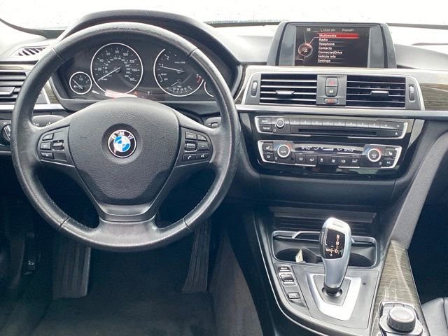 Used 2017 BMW 320i Sedan image 7