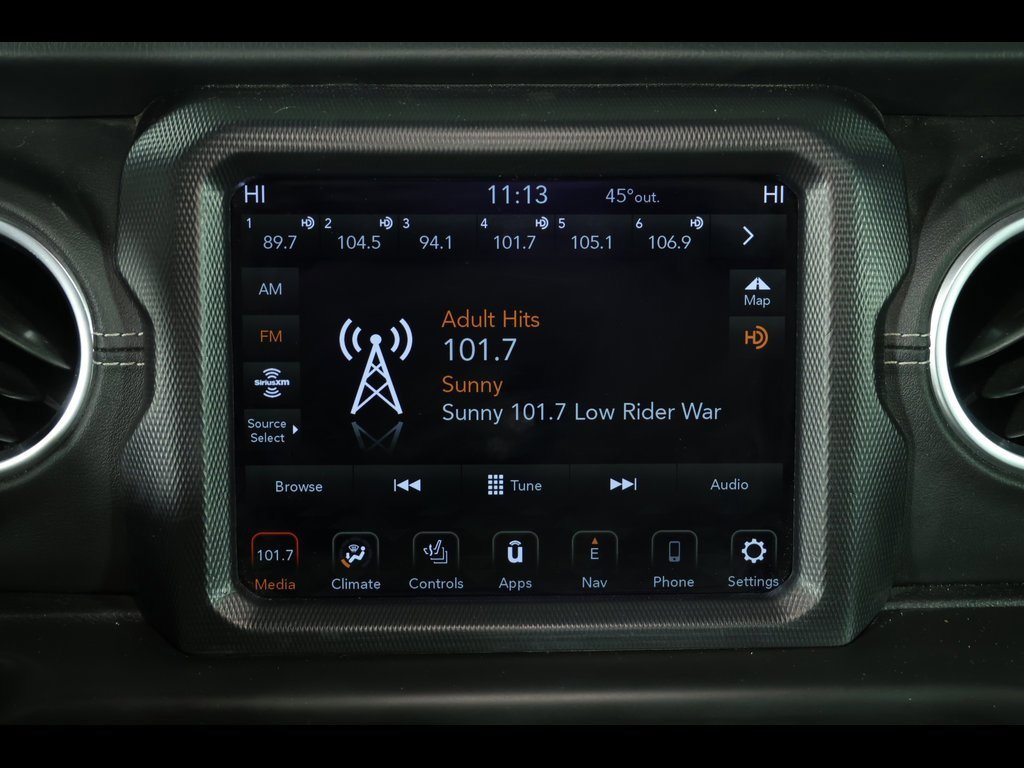 Used 2018 Jeep Wrangler Unlimited Sahara image 23